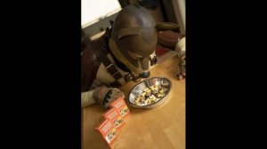 Мужчина считает себя собакой