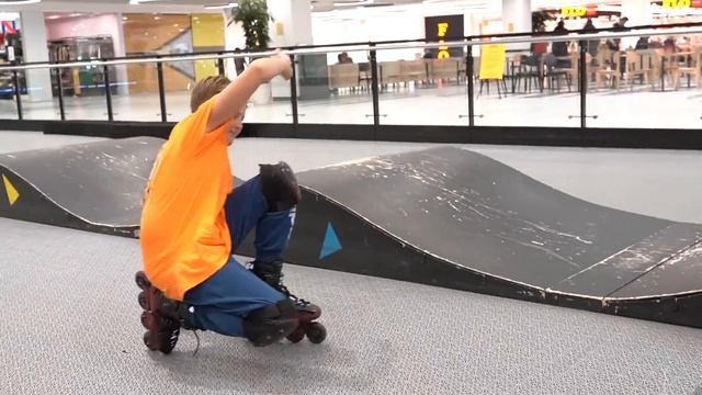 ТРЮКИ НА РОЛИКАХ Челлендж На ВЫЖИВАНИЕ || Сумасшедшие НАКАЗАНИЯ смотреть онлайн