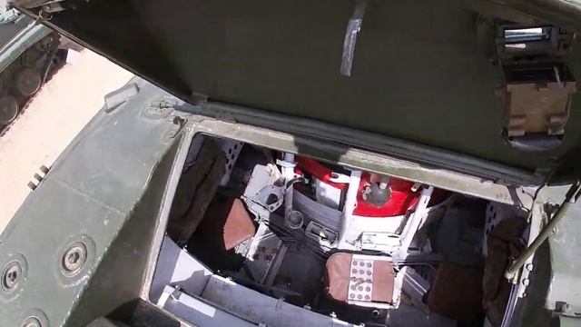 БМД-2 Внутри ! Airborne combat vehicle BMD-2 смотреть онлайн