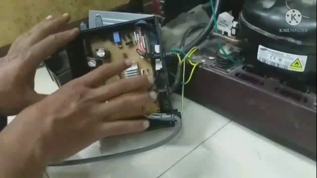 Samsung digital inverter single door refrigerator 3 time blinking error | in hindi | смотреть онлайн