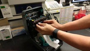 Changing Ribbon on a Zebra GK420T Printer