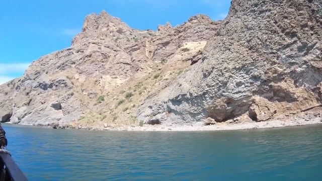 [ 4K ] Крым.Море.Коктебель.Прогулка на корабле к золотым воротам. 23.06.2022. смотреть онлайн