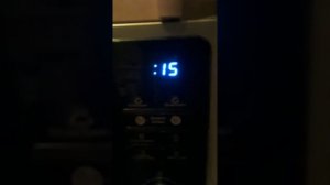 Что если сунуть сырную косичку в микроволновку