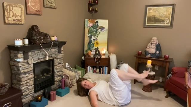 KUNDALINI YOGA |NABHI KRIYA FOR PRANA - APANA| YOGALICIOUS смотреть онлайн