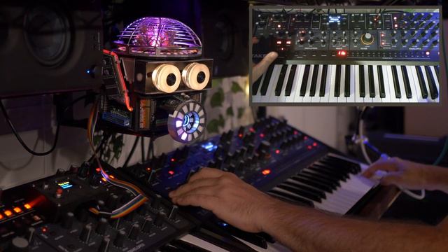Sequential Take 5 Live Loop Jam 2 - Boss RC-300 - Roland TR-8S - M1D1 Bot смотреть онлайн