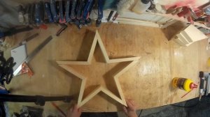 Звезда из дерева