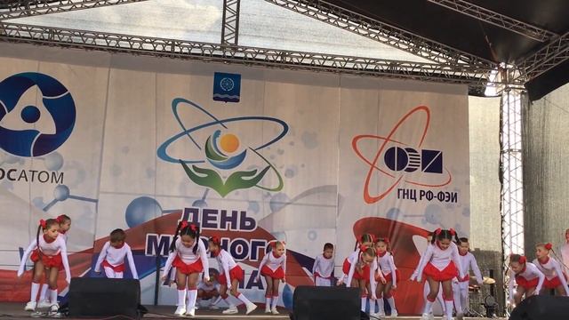 "А любовь", група Юниты, TODES-Обнинск, День мирного атома, Обнинск, 24 июня 2017 смотреть онлайн