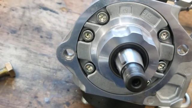 Swapping The Diesel Injection Pump in a Colorado. смотреть онлайн