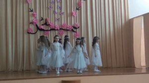 Танец "Ангелочки" школа √200
