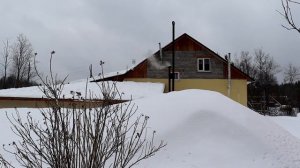 Сделал горку высотой с крышу!