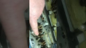 Токарный станок 1И611п коробка подач взаимное расположение сухарей в крышке коробки.