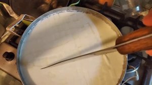 Как нарезать колье для сыра твёрдого гауда