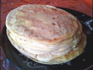 Лепешки с несладкой творожной начинкой