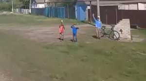 Как дети встречают солдат России