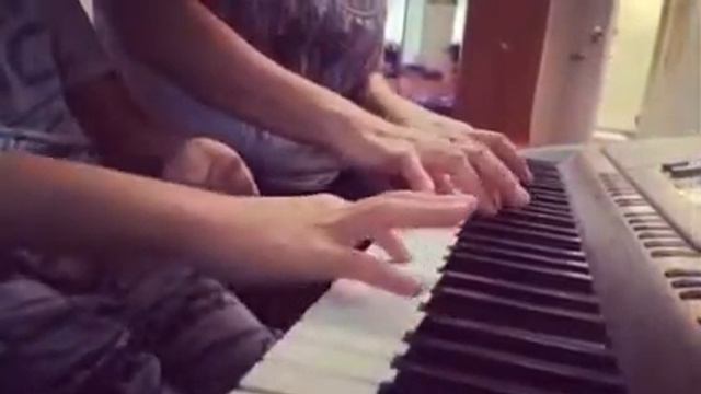 Паша играет смотреть онлайн