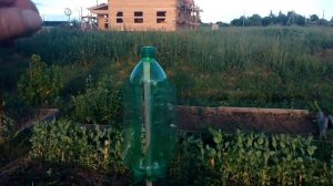 Защита от птиц и кротов. Трещетки  своими руками.