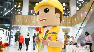 Инженерыч и СилачЁв поздравили прекрасных девушек с 8 марта!