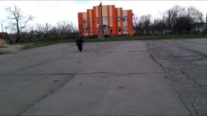 Стант на  Suzuki lets 2