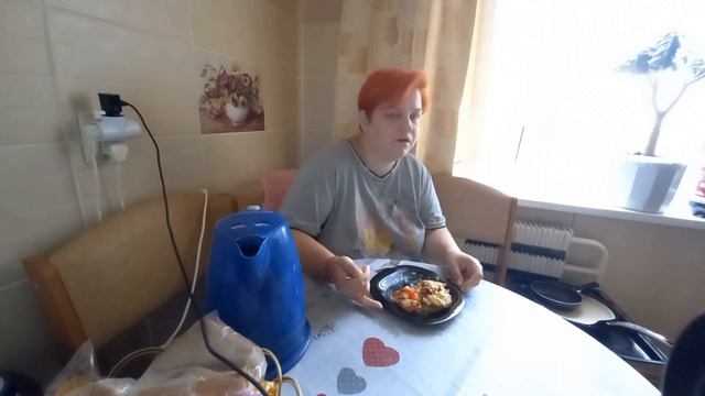 VLOG: Соседи подкармливают// Не чем помыть посуду/ смотреть онлайн