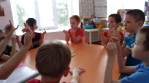 Физкульт минутка пальчиковая гимнастика "Наша Армия".