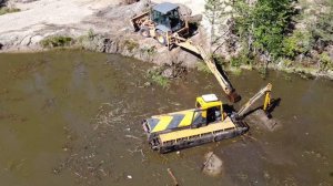 Красивый пруд в снт