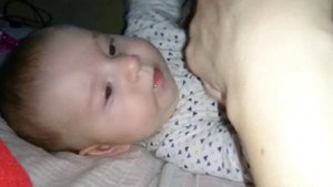 Младенец разговаривает. Первое АГУ Кати