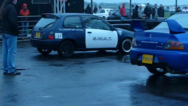 ep95 4wd Starlet Glanza vs evo fq360 in the wet смотреть онлайн
