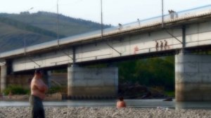 Курагино, тройной прыжок с моста "Корона Тубы" реки Туба