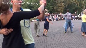 Смотрите, как в Бресте ТАНЦУЮТ ВАЛЬС!!!