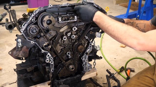 VQ40 Engine Teardown And Unraveling The Mystery Of Our New Xterra (VK Swap Episode 5) смотреть онлайн