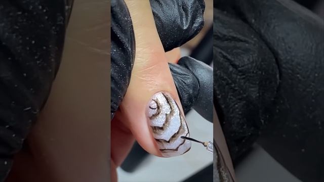 А вы за дизайн или однотон? #весеннийманикюр #летнийманикюр #маникюр #nail #аппаратныйманикюр #мк