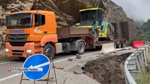 В Рутульском районе продолжают восстанавливать поврежденные стихией дороги