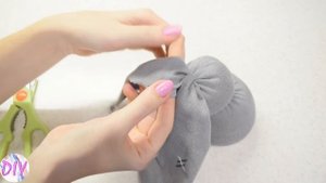 DIY Зайчики БЕЗ ШИТЬЯ из носков / Sock Bunny NO SEW