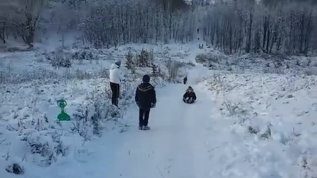 ШОК!!! Я РАЗОГНАЛСЯ НА ЛЕДЯНКЕ 100 КМ/Ч В БАЛКЕ смотреть онлайн