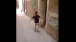 Прикол, мужик орет в горах.