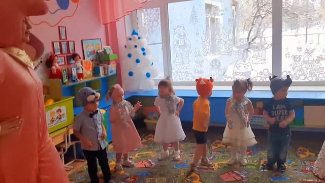 Онлайн проект #НовогоднийХит. Младшая группа номер 3 Детского сада 207 - «Маленькой ёлочке»