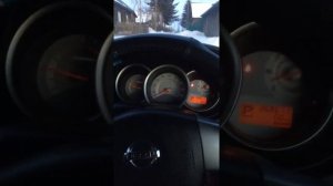 Nissan tiida машина глохнет через пару метров ,