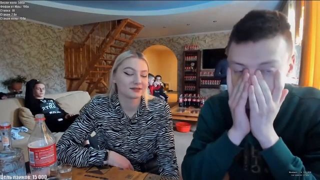 MELLSTROY | АНДРЕЙ ПРО ПЕРВУЮ ЛЮБОВЬ | ЖДАЛ МИШУ ПОД ПОДЪЕЗДОМ ЧТОБЫ ОТП*ЗДИТЬ смотреть онлайн