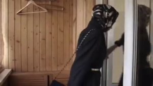 Glove criminal 1
