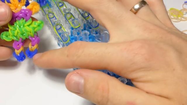 Рыжеволосая девочка из Rainbow Loom Bands. Урок 49