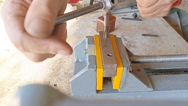 отработанные токарные резци. Что можно сделать