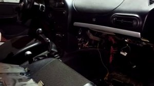 Шеви нива замыкание на массу реле бензонасоса