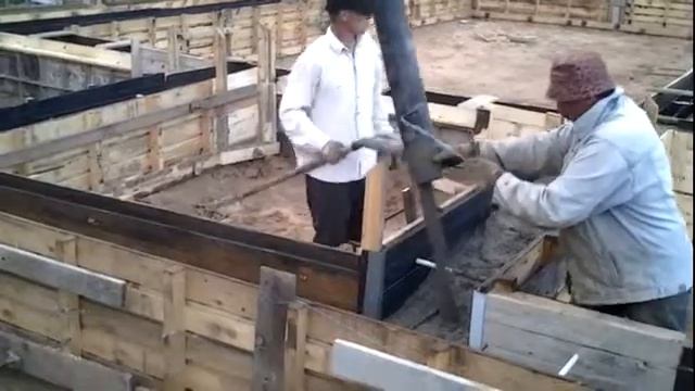 Заливка ленточного фундамента смотреть онлайн