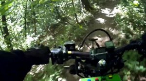 покатушка на электровелосипеде и электропитбайке в лесу с поломкой