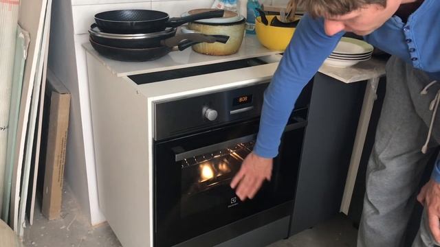 Первый запуск духового шкафа Электролюкс ELECTROLUX EZB 53430 AX