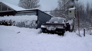 Запуск ваз 2109 в мороз. Как расчистить машину от сугроба.