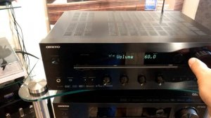 Dali Zensor 7 su stiprintuvu Onkyo TX 8270 stereo komplektas
