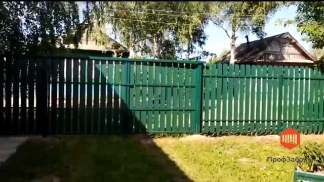 Видеоотзыв на забор из евроштакетника зеленого Профзаборы смотреть онлайн