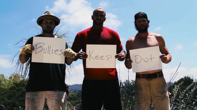 Michael Raymond-James Stands Up for Bullying смотреть онлайн