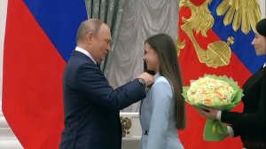 ЭТЕРИ ТУТБЕРИДЗЕ ПОКИДАЕТ РОССИЮ